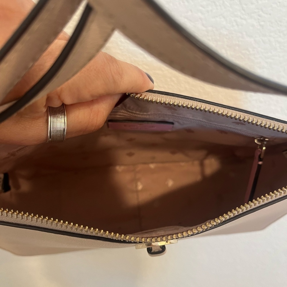 Kate Spade Purse - Picture 5 of 6